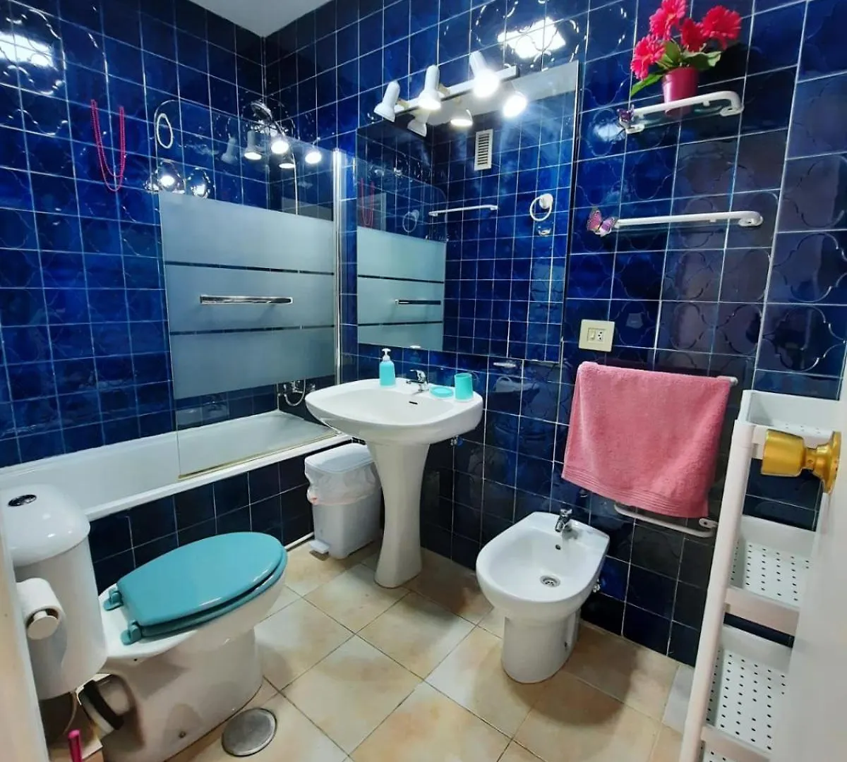בית אירוח Habitaciones En Mi Piso Del Centro De הואלבה