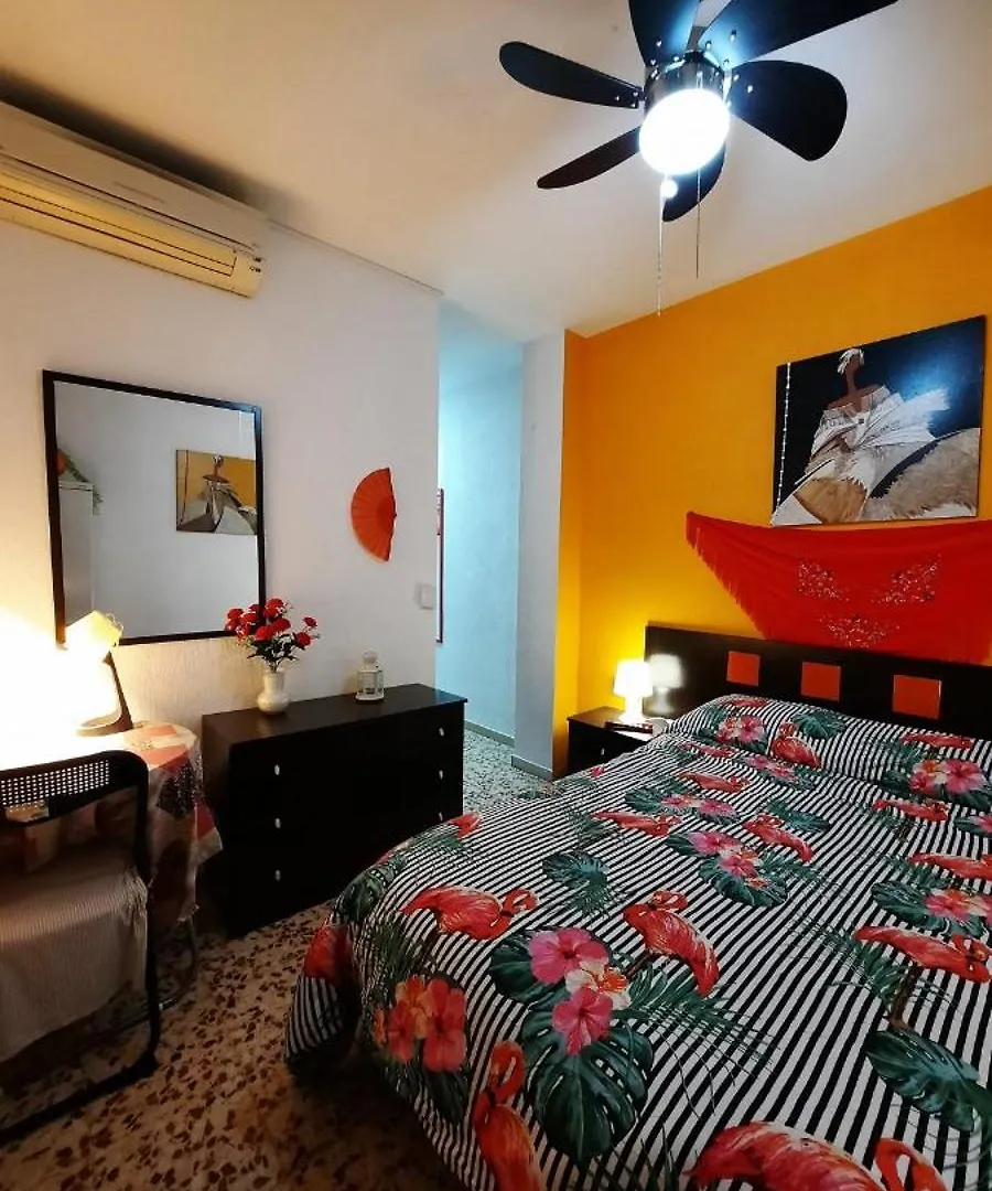 Habitaciones En Mi Piso Del Centro De הואלבה
