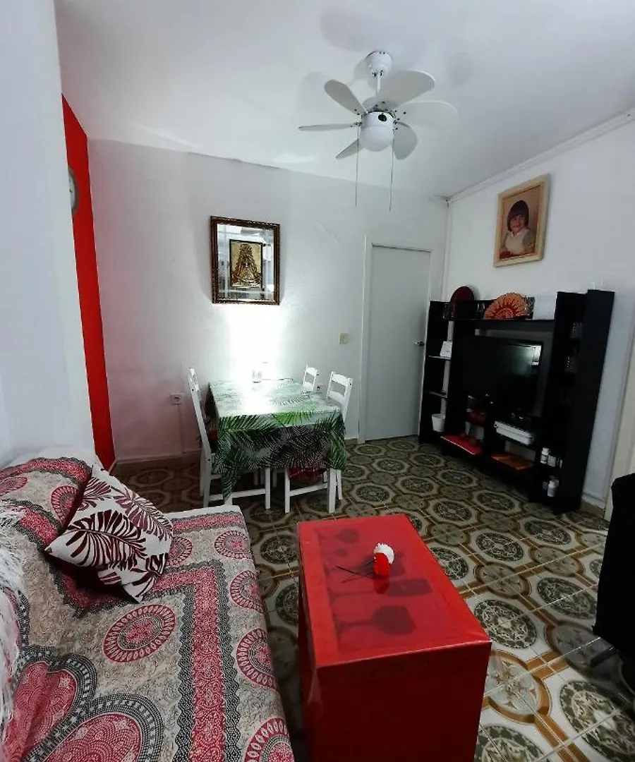 Habitaciones En Mi Piso Del Centro De הואלבה 0*,