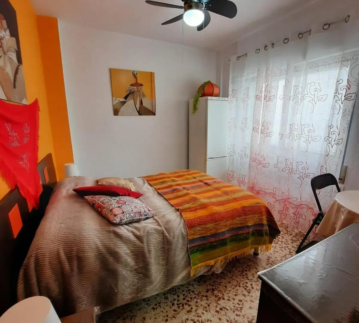 Habitaciones En Mi Piso Del Centro De Huelva 0*,  Spain
