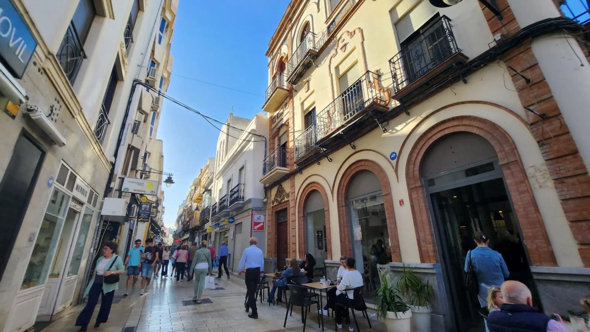 Habitaciones En Mi Piso Del Centro De Huelva 0*,  Spain
