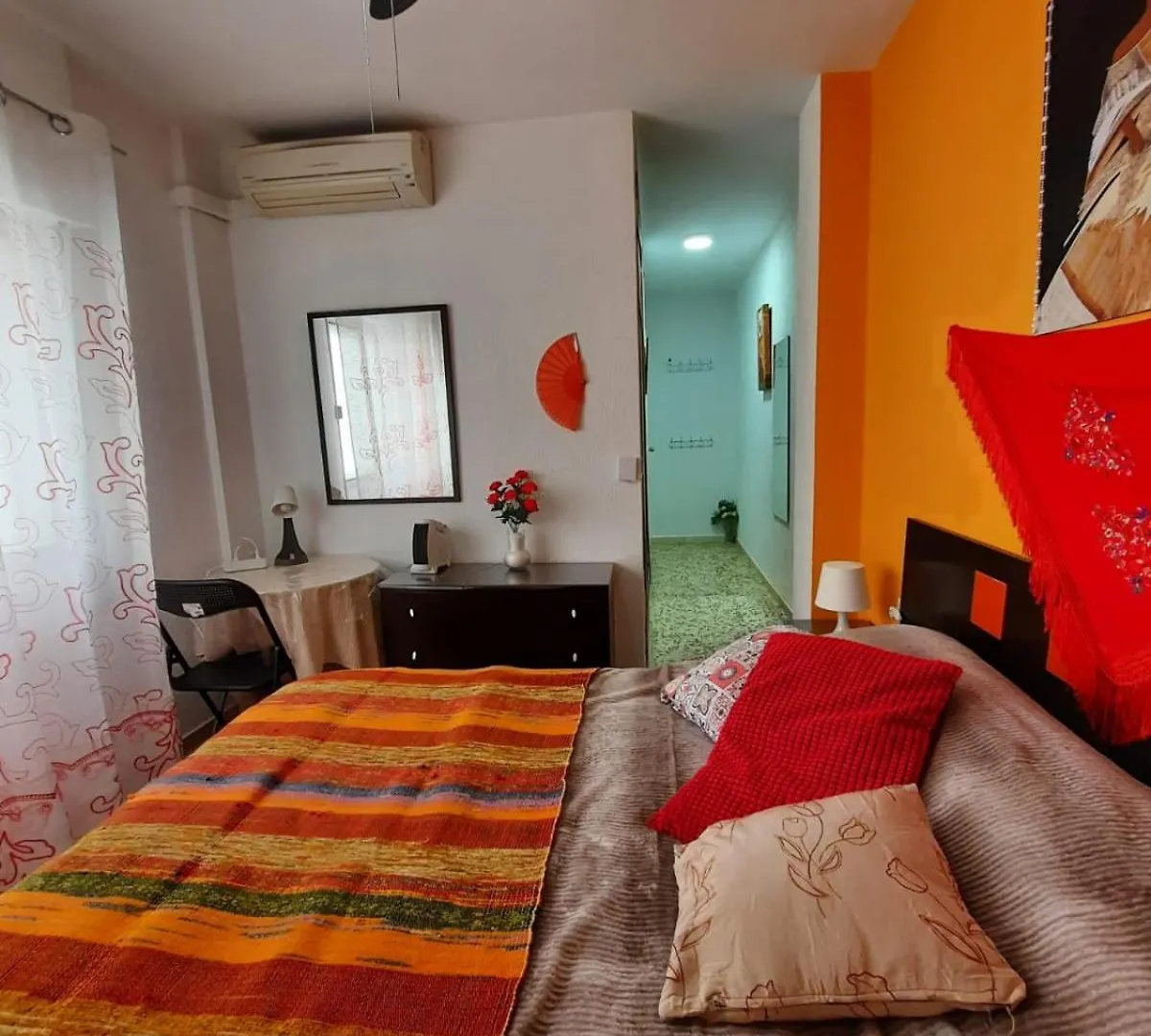 Habitaciones En Mi Piso Del Centro De Huelva Homestay